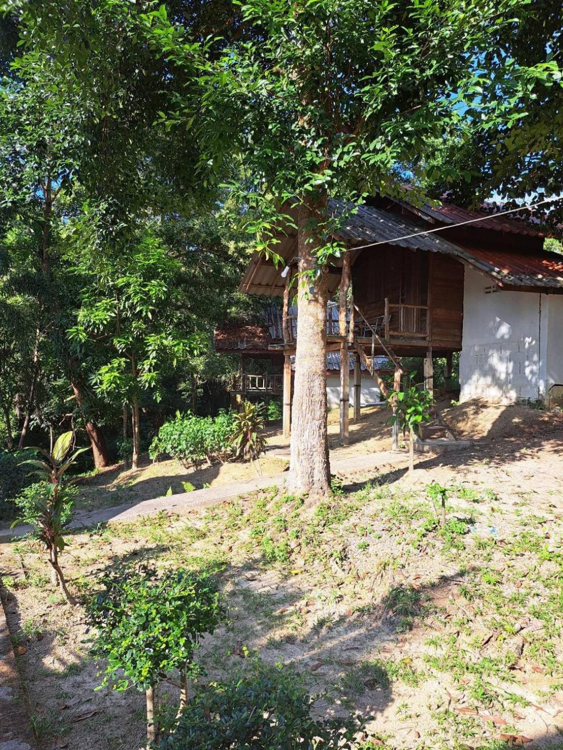 Rasta House,,Koh Phayam Hotel Exterior photo