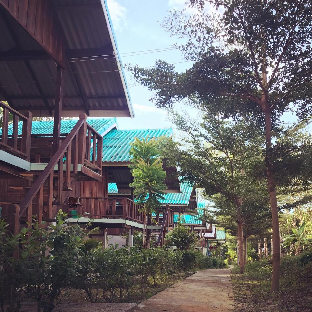 Rasta House,,Koh Phayam Hotel Exterior photo